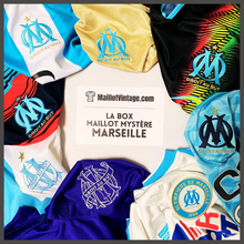 Charger l&#39;image dans la galerie, La Box Maillot Mystère Olympique de Marseille (Édition Limitée)
